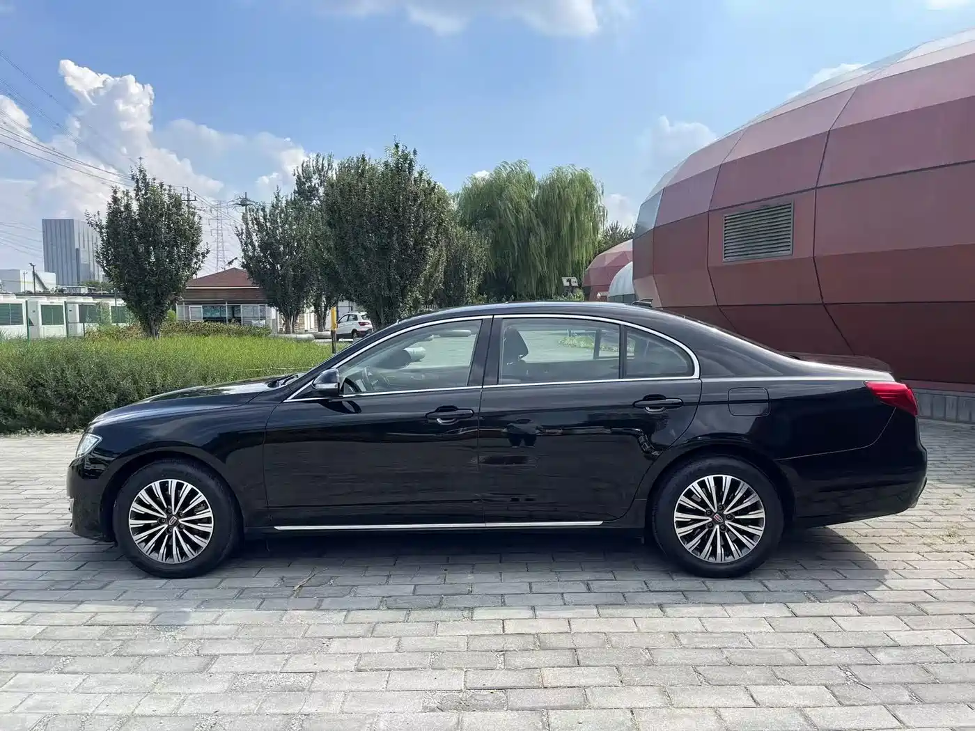 Hongqi H7 2021 2021 1.8T Official Version