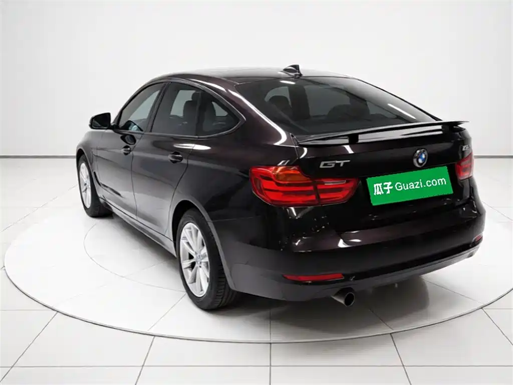 BMW 3 Series GT 2013 Model 320i Leading фото 5
