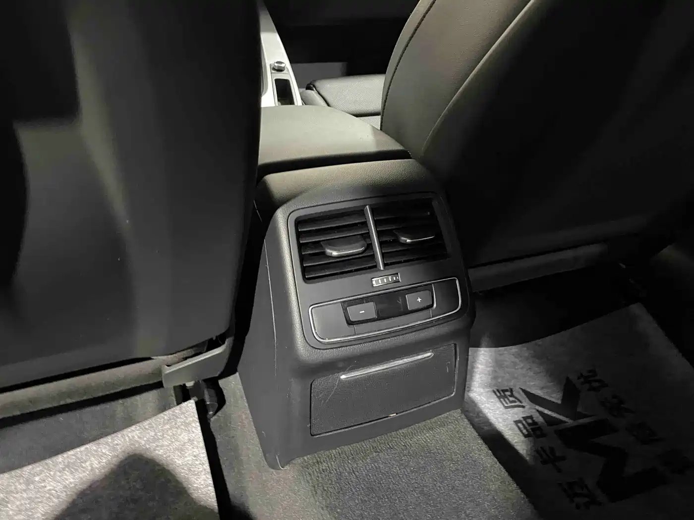  Audi Audi A4L 2020 40 TFSI Fashion Dynamic Edition 9