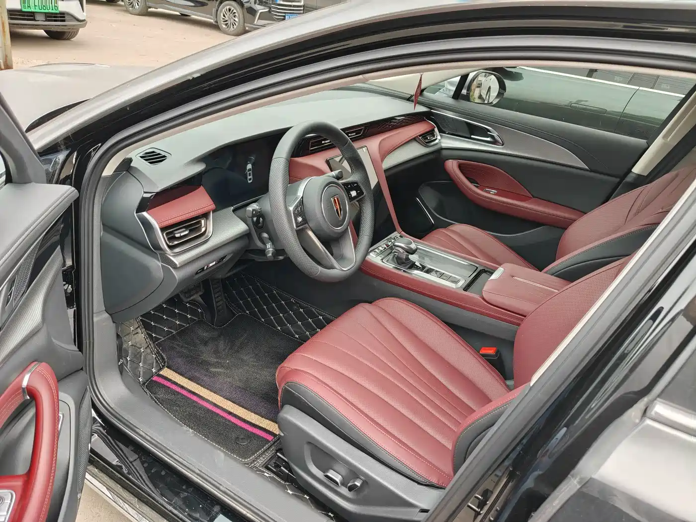 Hongqi H5 2024 1.5T DCT Smart Connect Flag Rhythm Edition фото 6