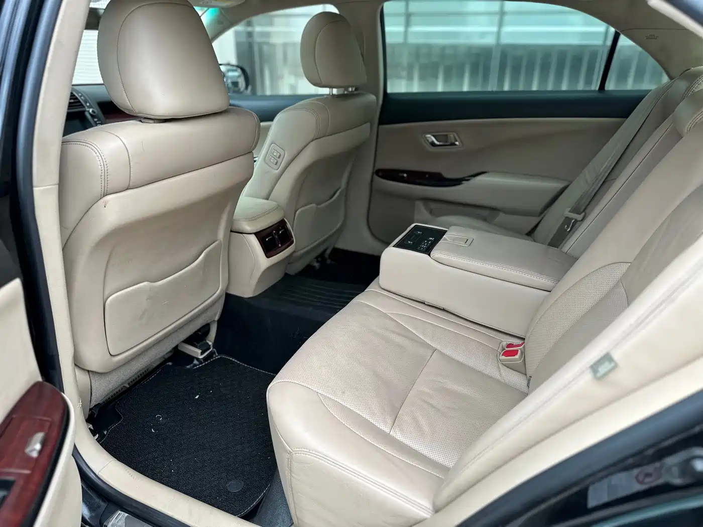 Toyota Crown 2010 2.5L Royal Leather Sunroof Navigation фото 7