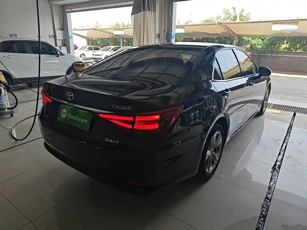 Toyota Crown 2015 2.0T Pioneer фото 7