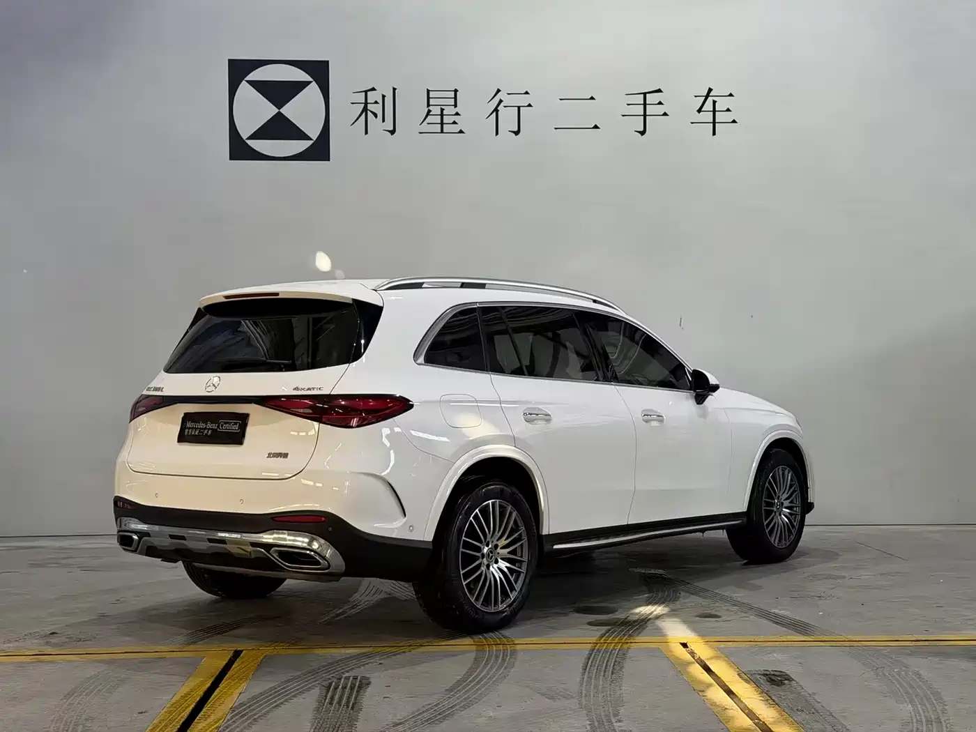Mercedes-Benz GLC 2023 GLC 300 L 4MATIC Sport 5-Seater фото 16