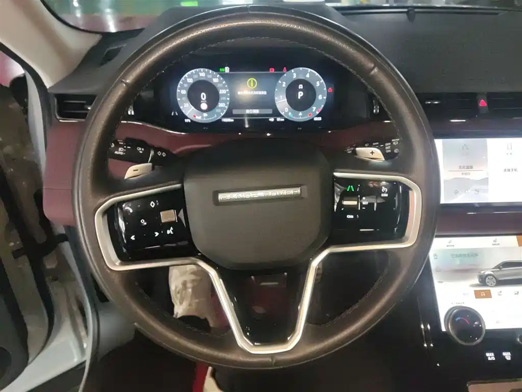 Land Rover Range Rover Evoque 2023 Range Rover Evoque L 249PS Luxury Edition фото 11