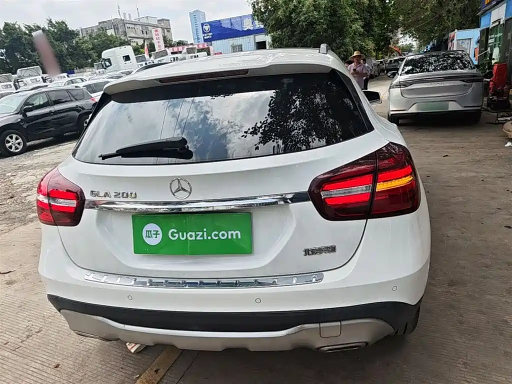 Mercedes-Benz GLA 2019 GLA 200 Dynamic фото 6