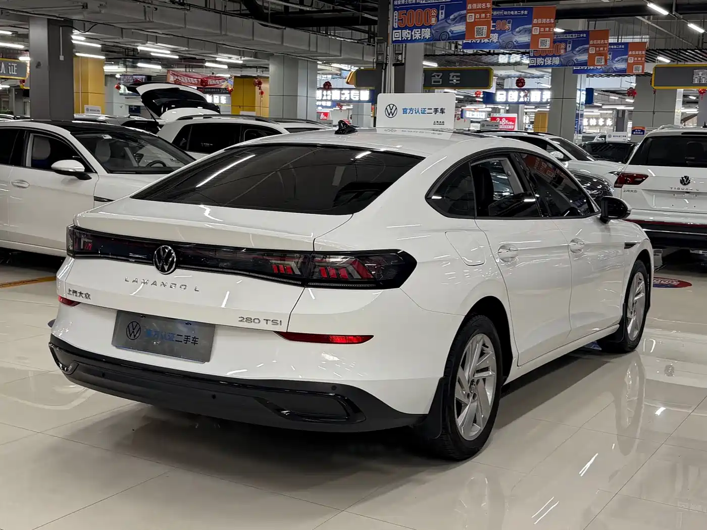 Volkswagen Lamando 2023 Lamando L 280TSI DSG Glamour Edition фото 6
