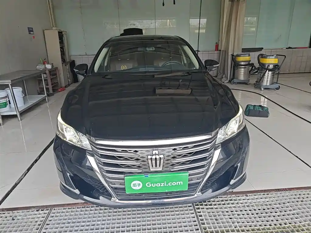 Toyota Crown 2015 2.0T Pioneer фото 3