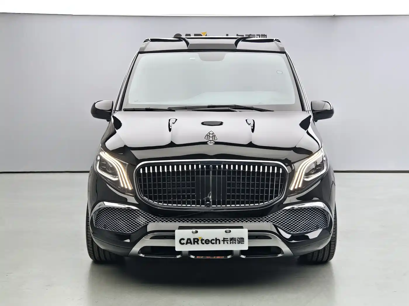 Mercedes-Benz Vito 2023 2.0T Business 7-Seater фото 3