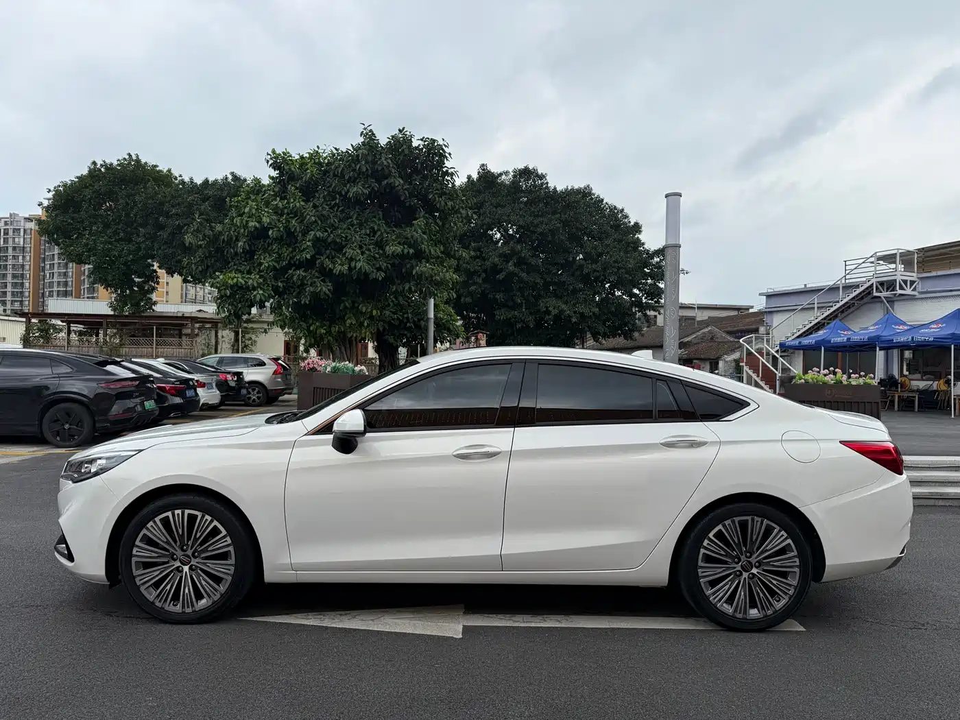 Hongqi H5 2022 Classic 1.5T DCT Flag Rhythm Edition фото 7