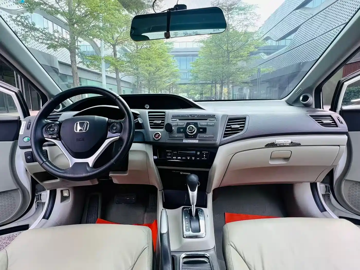 Фото 6 - Honda Civic