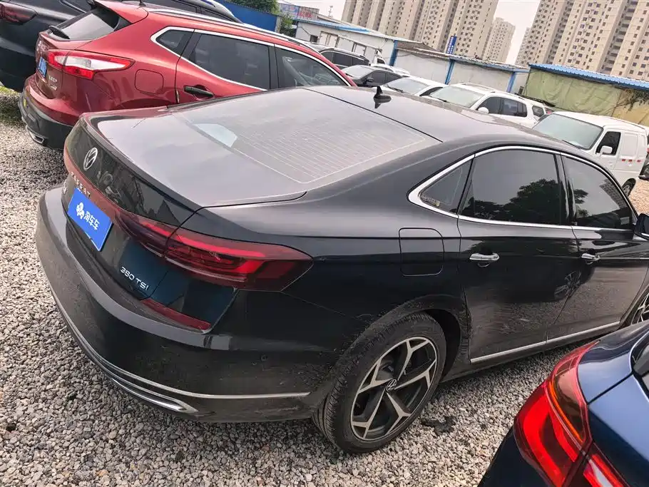 Volkswagen Passat 2024 380TSI Starlight Dragon Glory Edition фото 3