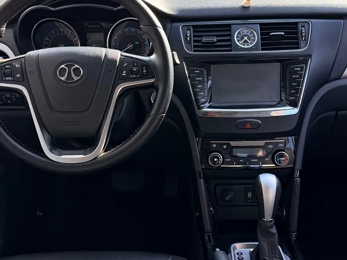 BAIC Senova X55 2018 2016 1.5T CVT Luxury Edition