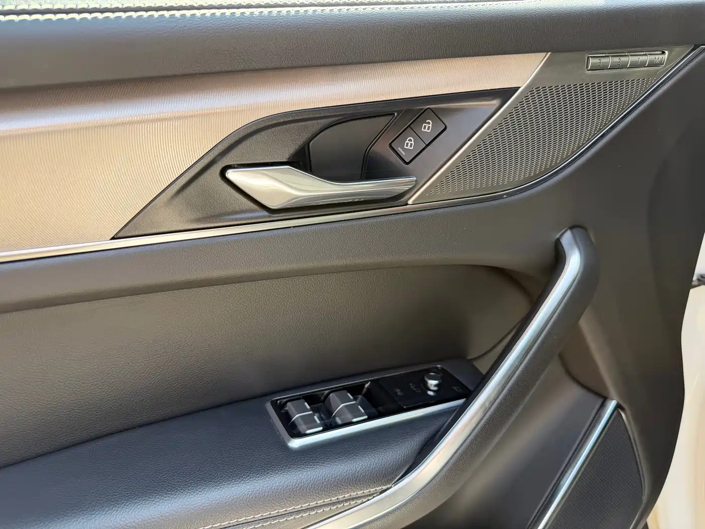 Jaguar F-PACE 2023 2024 P250 R-Dynamic SE