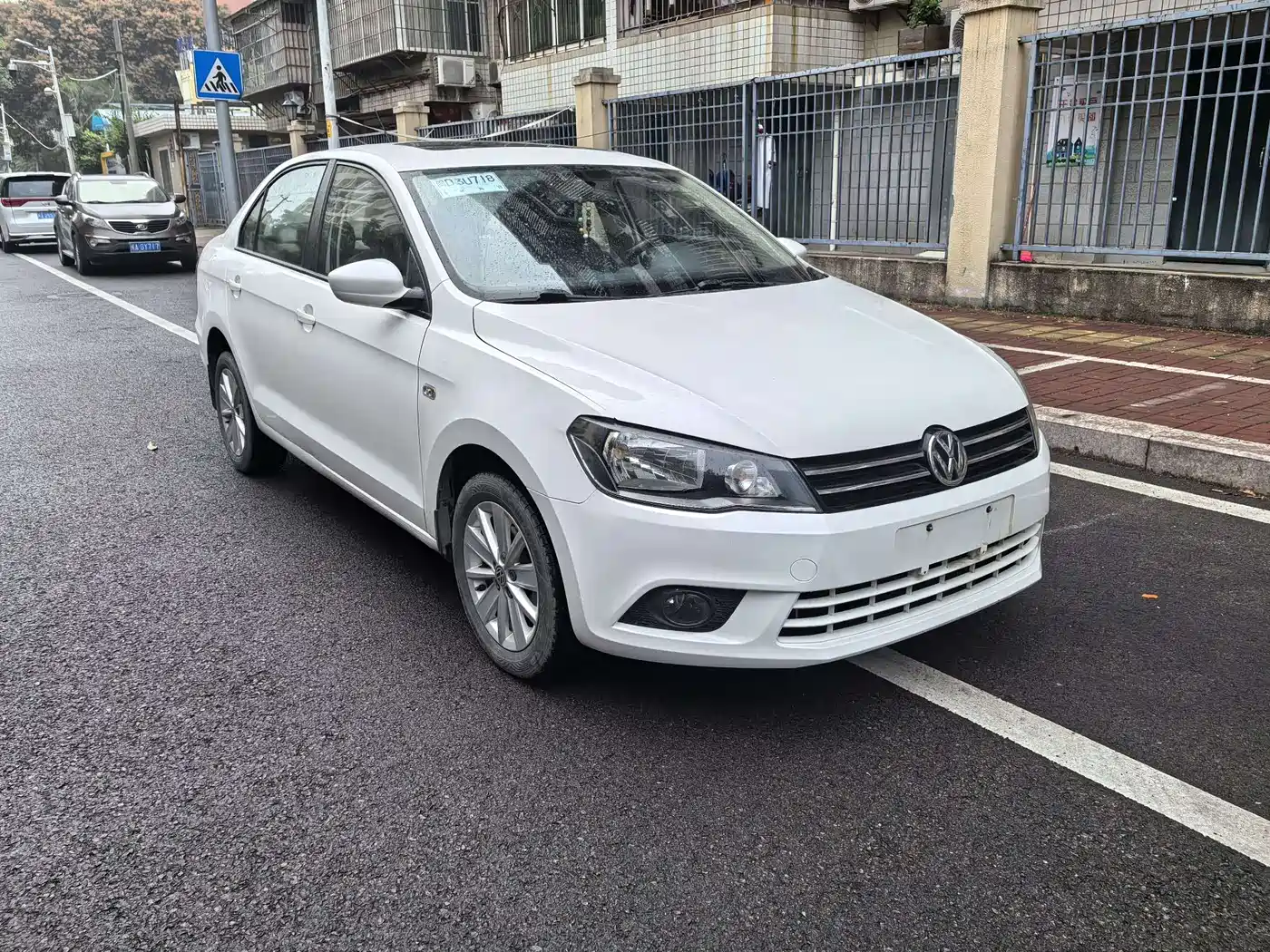 Volkswagen Jetta 2015 1.6L Auto Comfort фото 3