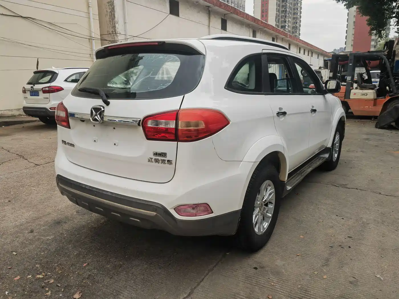 Jiangling Yusheng S350 2015 2013 2.4T Automatic 4WD Diesel Premium Luxury 5-seater