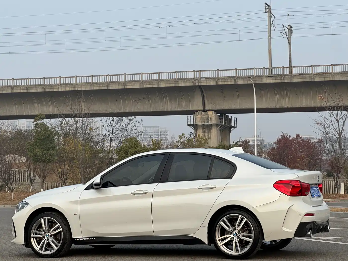 BMW 1 Series 2020 Model 125i Leading M Sport Package фото 18