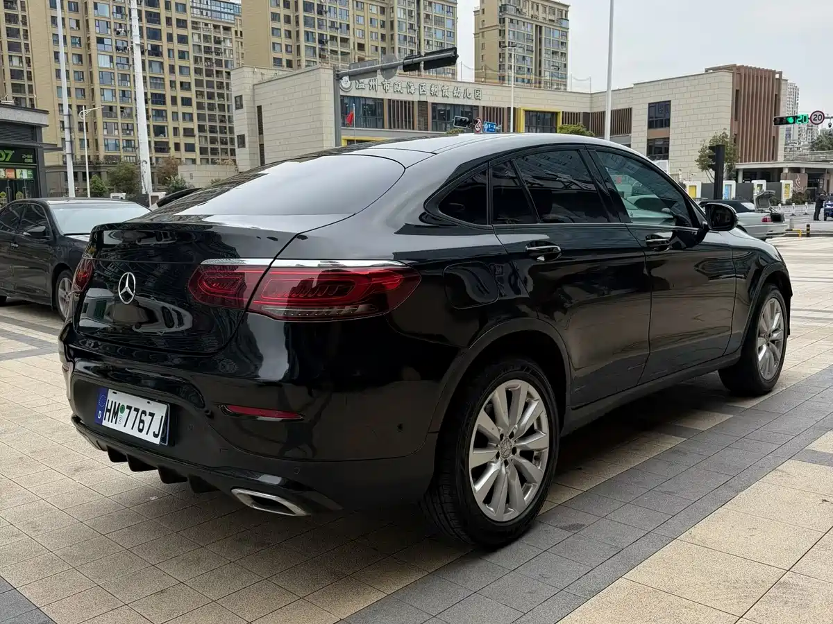 Mercedes-Benz GLC Coupe 2021 GLC 260 4MATIC Coupe SUV фото 7