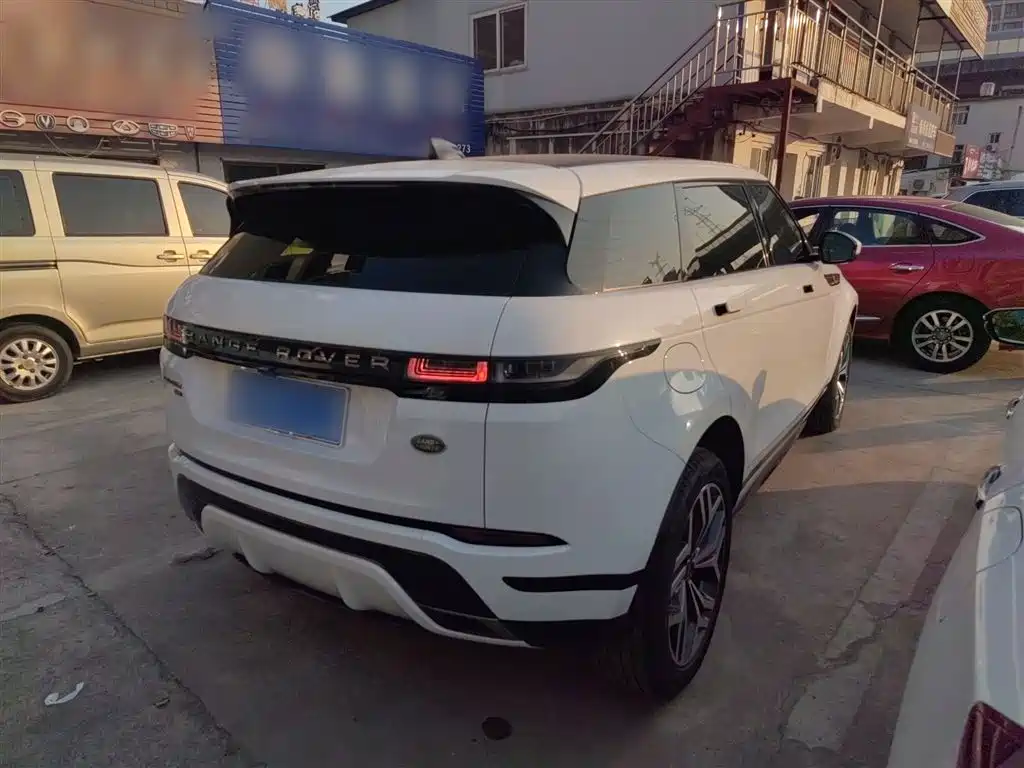Land Rover Range Rover Evoque 2021 Range Rover Evoque L 249PS R-Dynamic S Performance Edition фото 6