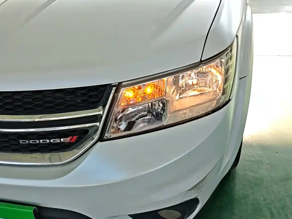 Dodge Journey 2014 2013 Model 2.4L 2WD Premium Edition