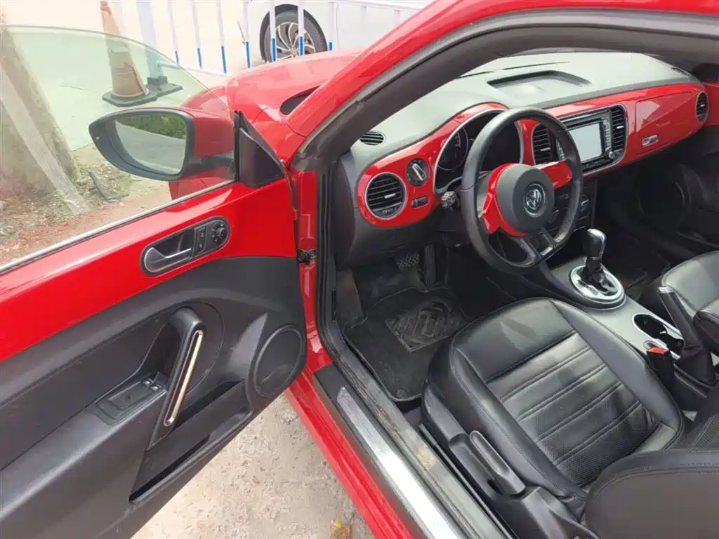 Volkswagen Beetle 2014 1.2TSI Fashion Edition фото 16