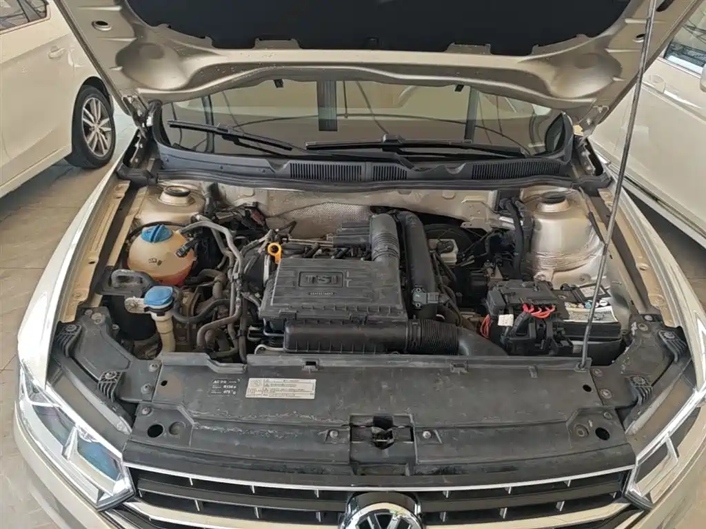 Volkswagen Bora 2016 230TSI DSG Comfort фото 20
