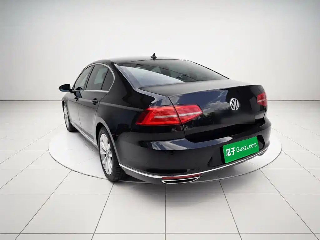 Фото 4 - Volkswagen Magotan