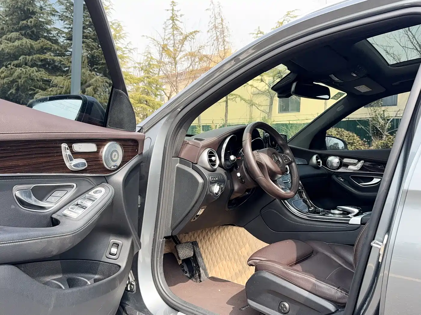 Mercedes-Benz GLC 2017 GLC 260 4MATIC Luxury фото 12