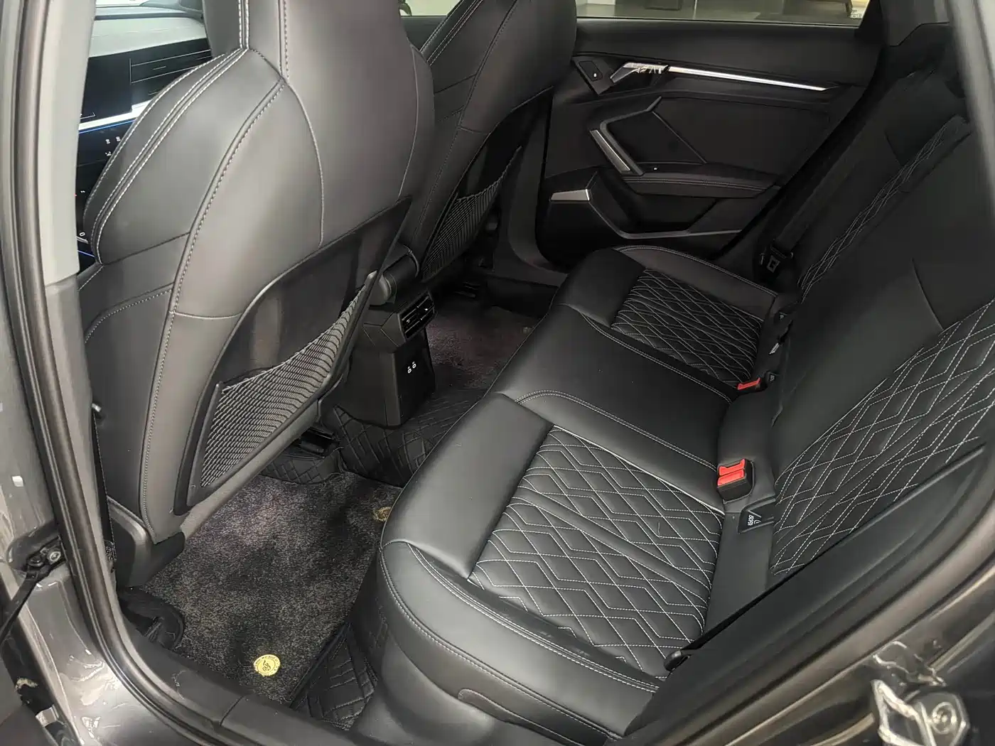 Audi A3 2025 Sportback 35TFSI Flying Premium фото 7