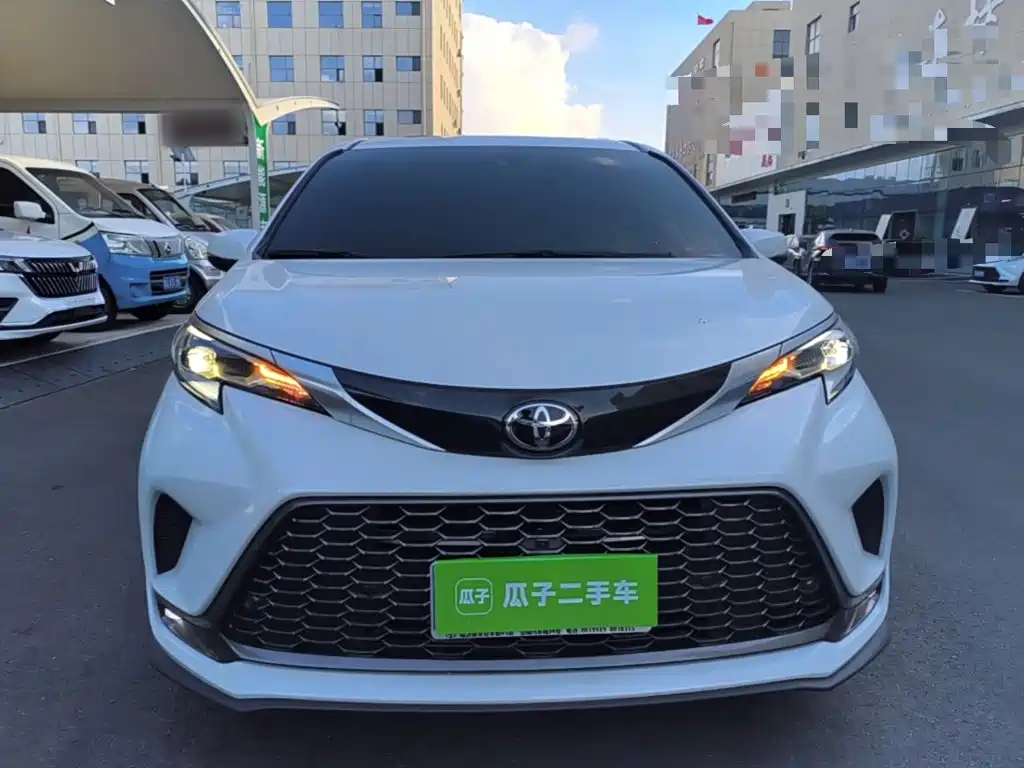 2025 Toyota Granvia