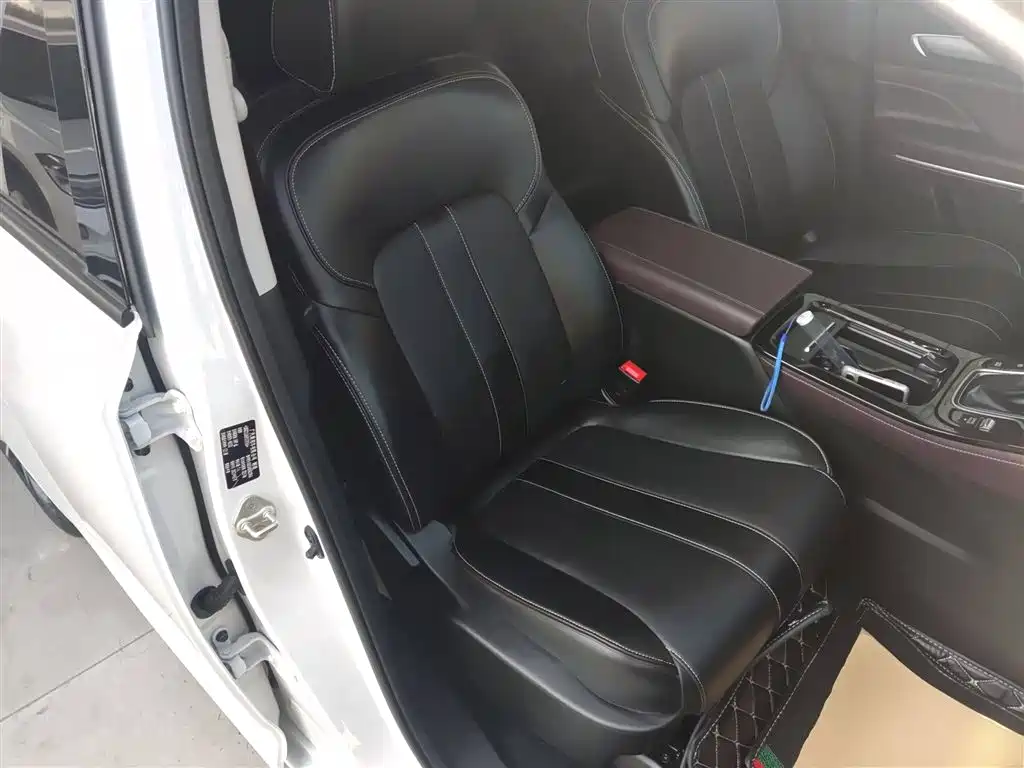 GAC Trumpchi Trumpchi M6 2023 PRO 270T DCT Premium Edition фото 4
