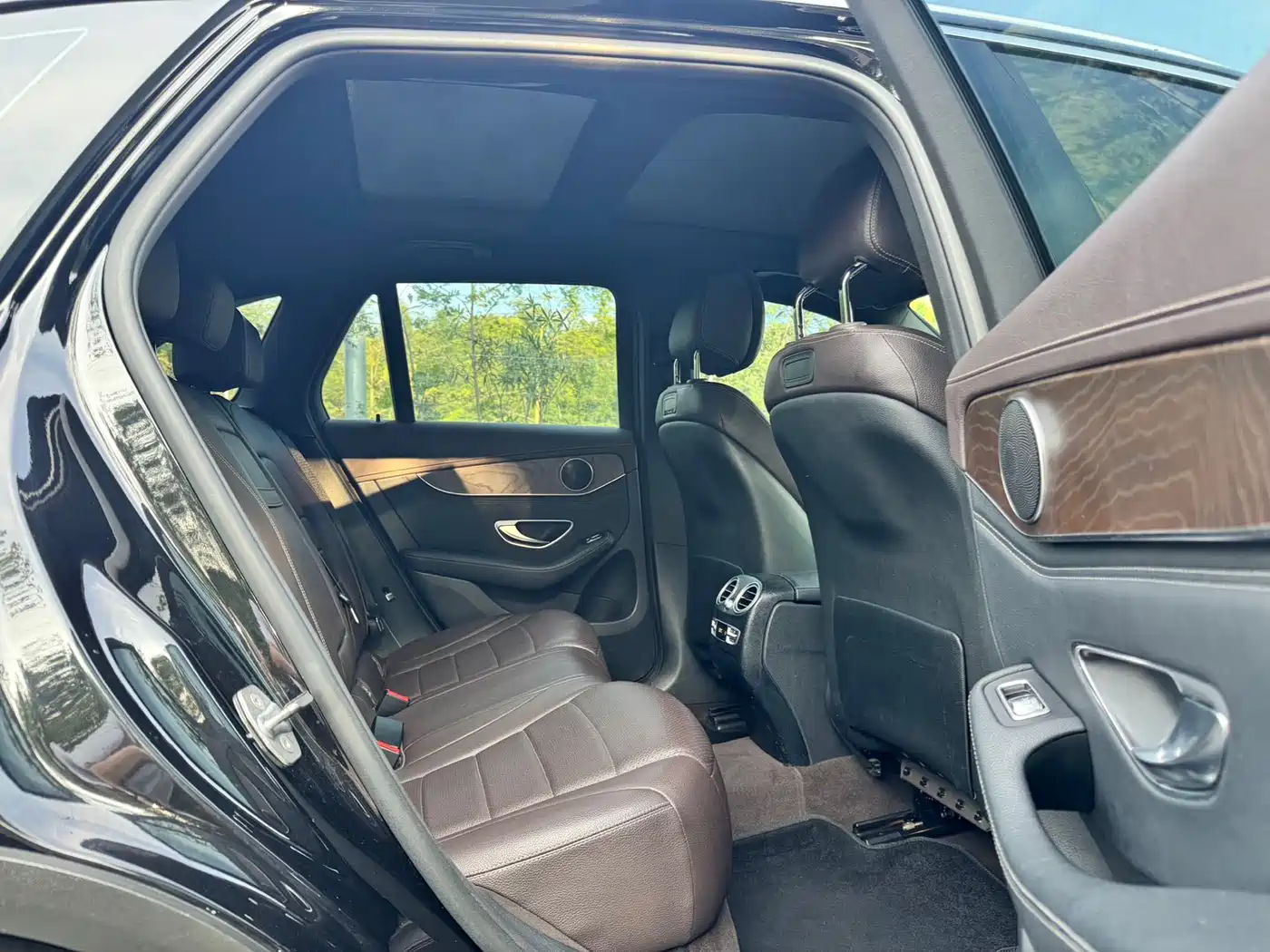 Mercedes-Benz GLC 2018 GLC 300 4MATIC Dynamic фото 10