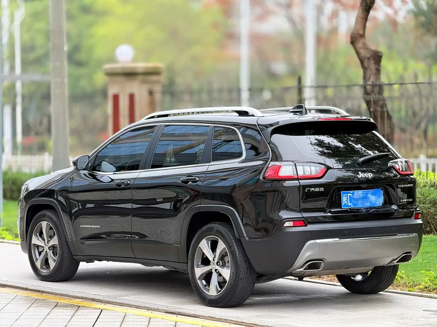 Jeep Cherokee 2020 2019 2.0T 2WD Premium Edition China VI
