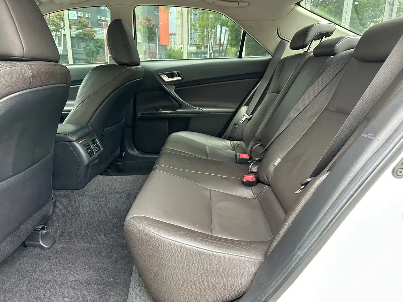 Toyota Reiz 2013 2.5V Elite Edition фото 10