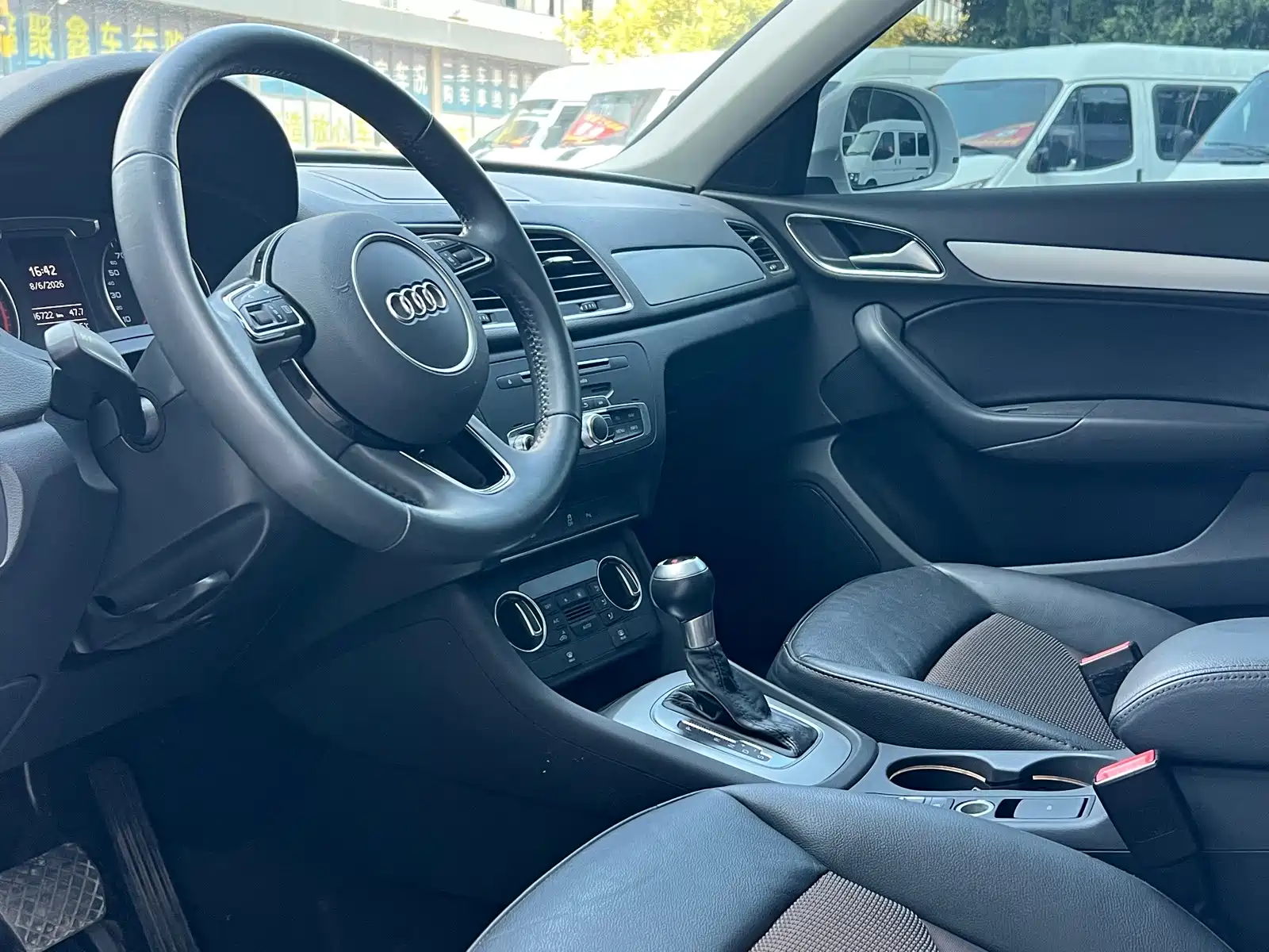 Фото 13 - Audi Q3