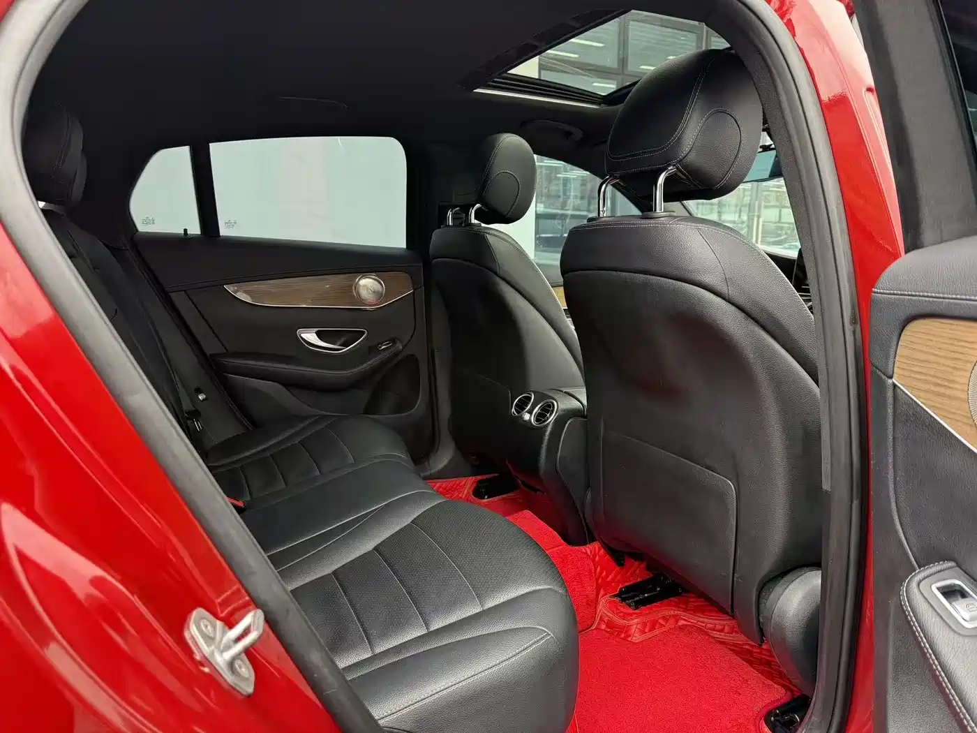 Mercedes-Benz GLC Coupe 2017 GLC 260 4MATIC Coupe SUV фото 6
