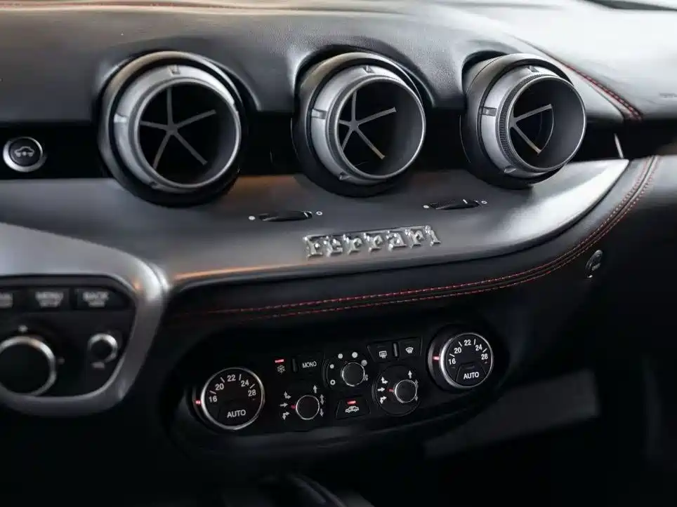 Ferrari F12berlinetta 2013 2013 6.3L Standard