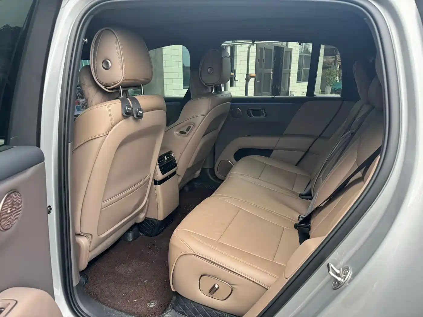 Li Auto i6 2026 2025 2WD Base Model