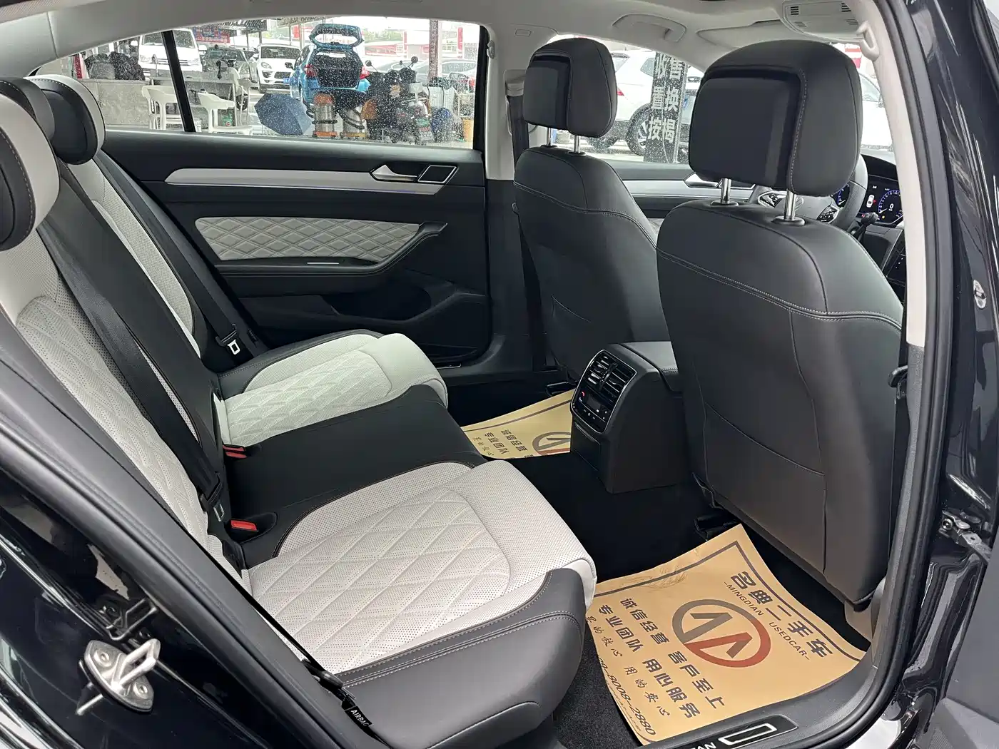 Volkswagen Magotan 2023 Model 2 Million Commemorative Edition 330TSI DSG Luxury фото 9