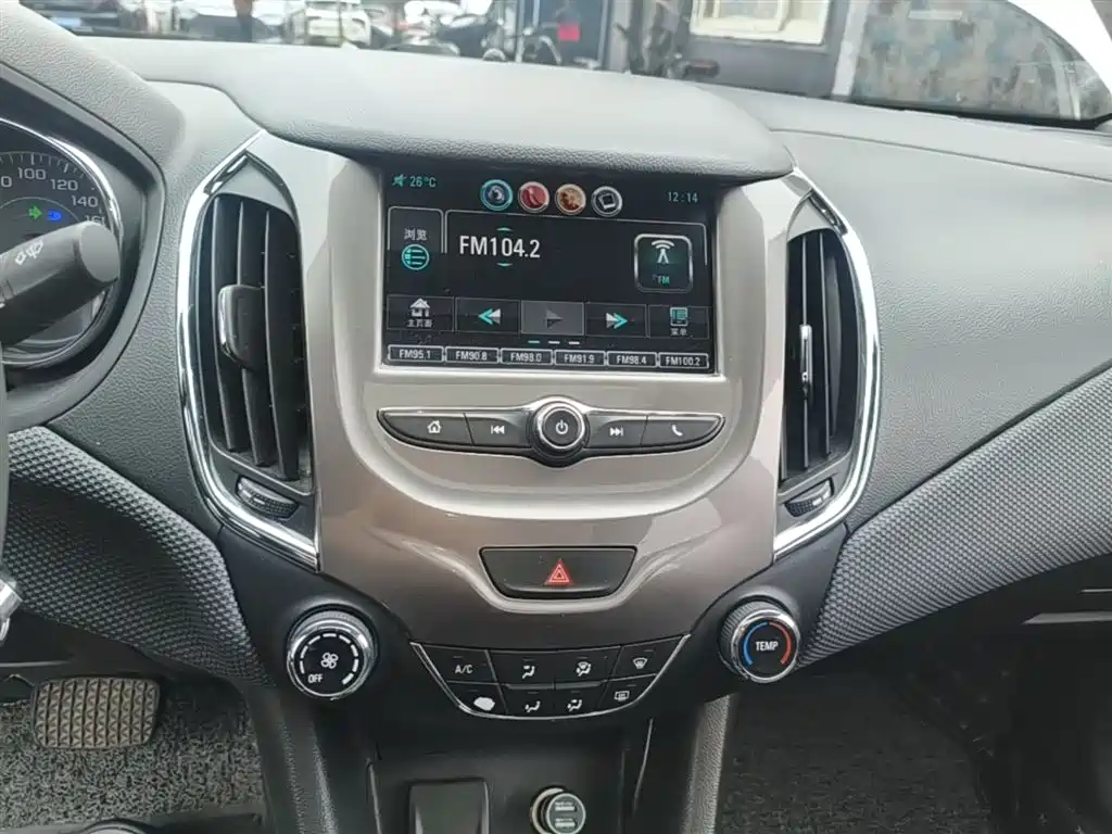 Chevrolet Cruze 2017 1.5L Automatic Pioneer Sunroof фото 13
