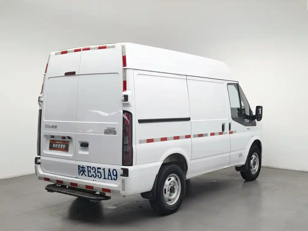 Jiangling JMC Fushun 2025 2023 Model 2.0T Manual Short Wheelbase Medium Roof Commercial Van 2/3 Seats