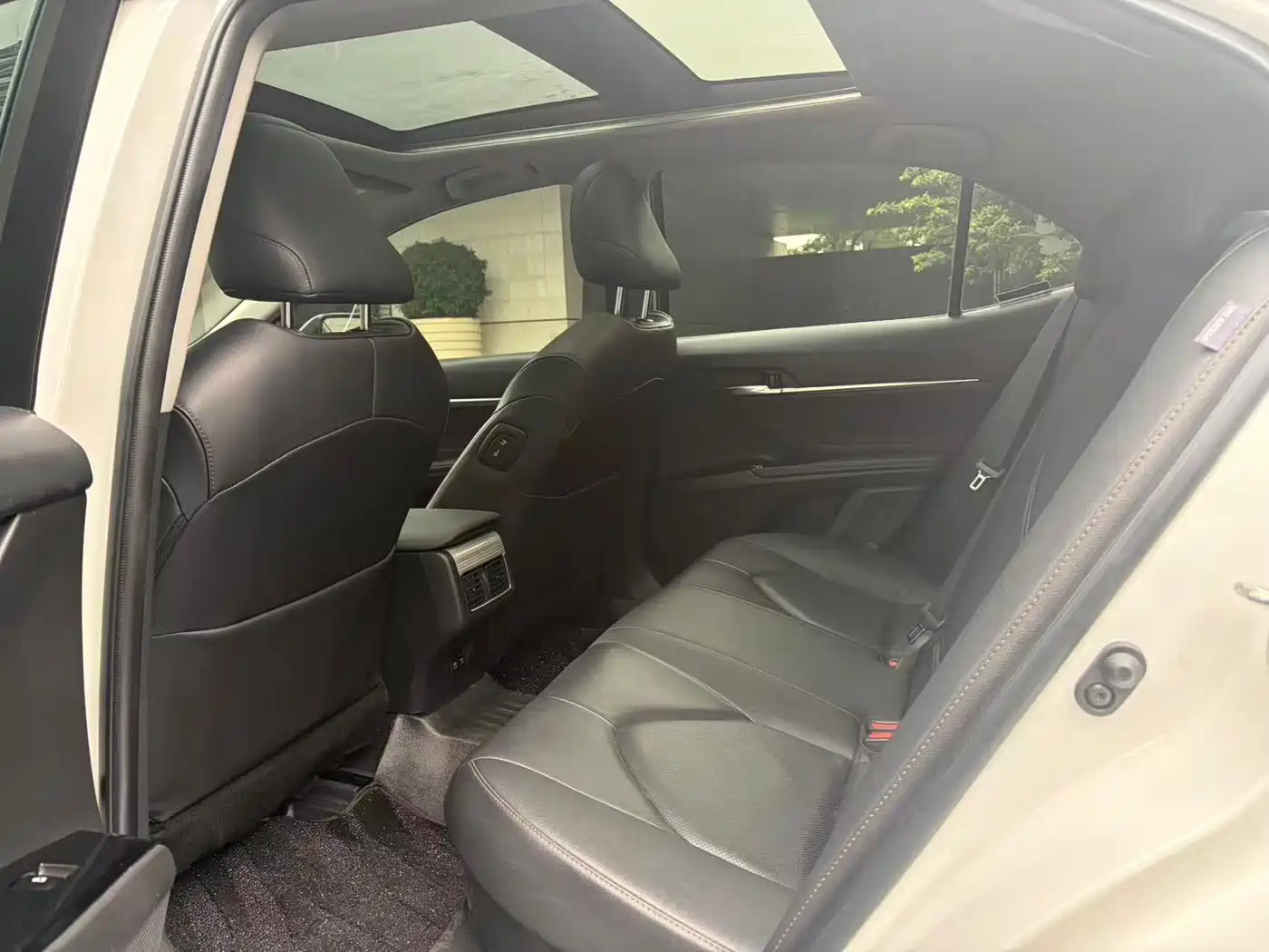 Toyota Camry 2019 Hybrid 2.5HG Luxury Edition China V фото 13