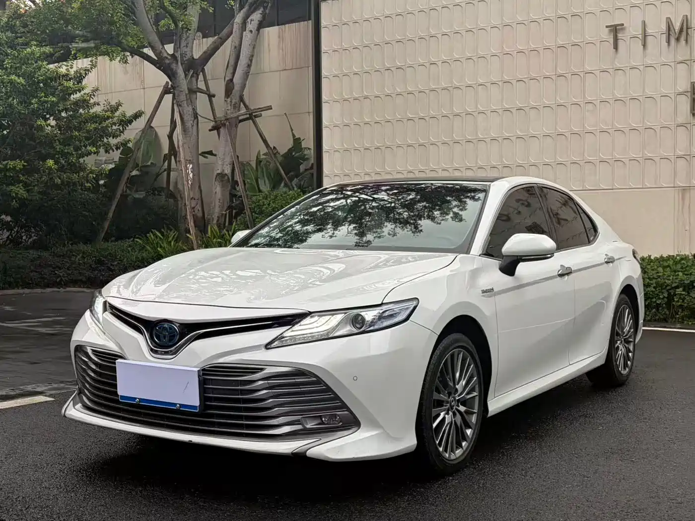 Toyota Camry 2019 Hybrid 2.5HG Luxury Edition China V