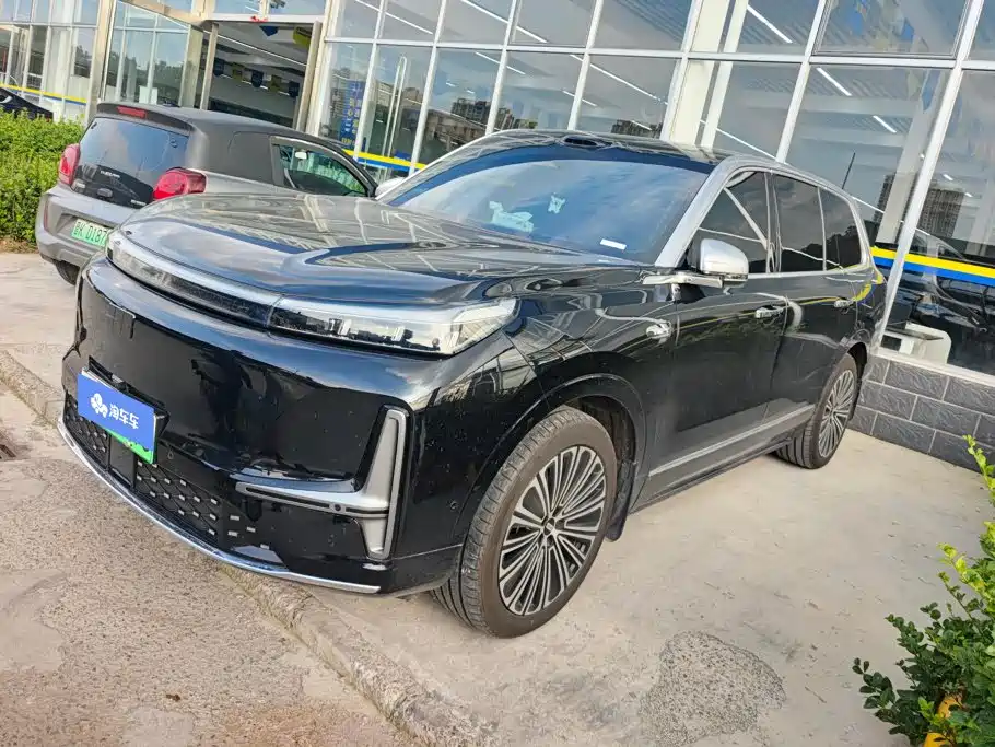 Geely Galaxy Galaxy M9 2025 2025 Base Model
