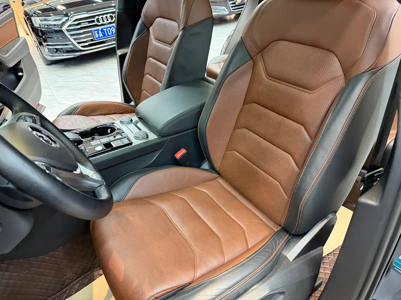 Volkswagen Touareg 2019 3.0TSI Sharp Wisdom Edition China V фото 22