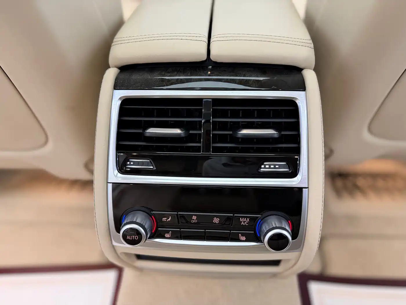 BMW 7 Series, миниатюра 11