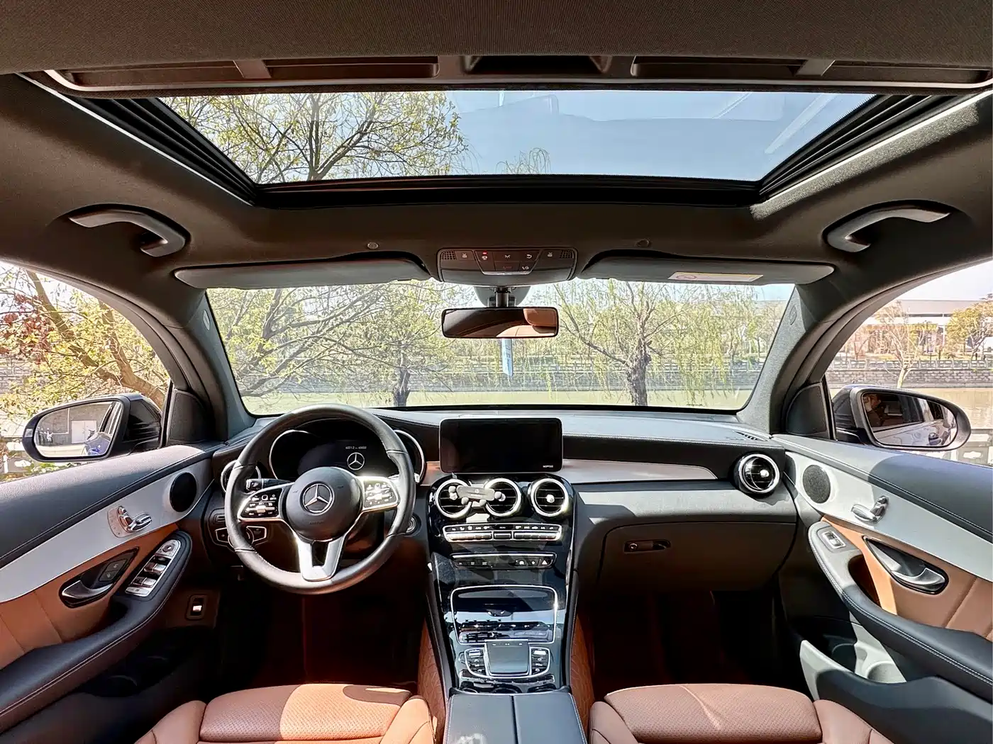 Mercedes-Benz GLC Coupe 2020 GLC 260 4MATIC Coupe SUV фото 17