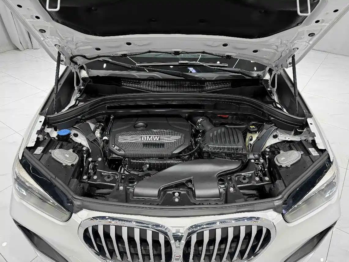 BMW X1 2022 sDrive20Li Premium фото 21