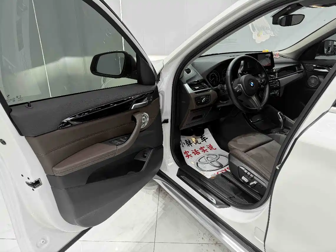 BMW X1 2022 sDrive20Li Premium фото 14