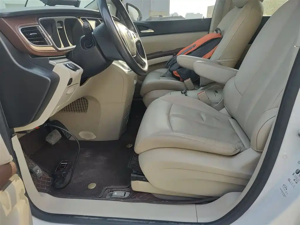 Buick GL8 2018 28T Luxury Model China VI фото 12