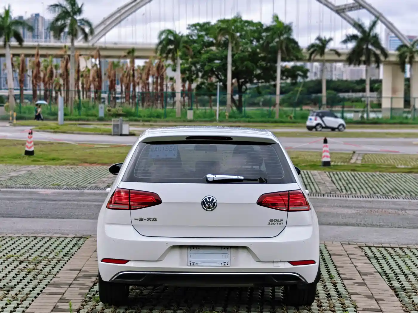 Volkswagen Golf 2018 230TSI Automatic Comfort фото 5